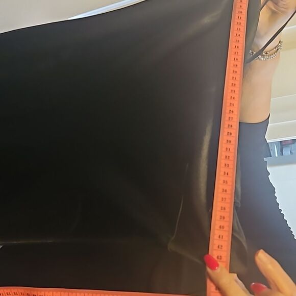 Beautiful black gown - knitted fabric over satin - Picture 7 of 8